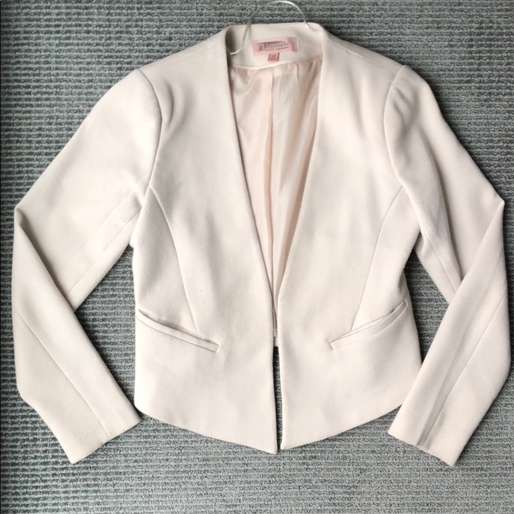 Asymmetrical cream blazer 2P